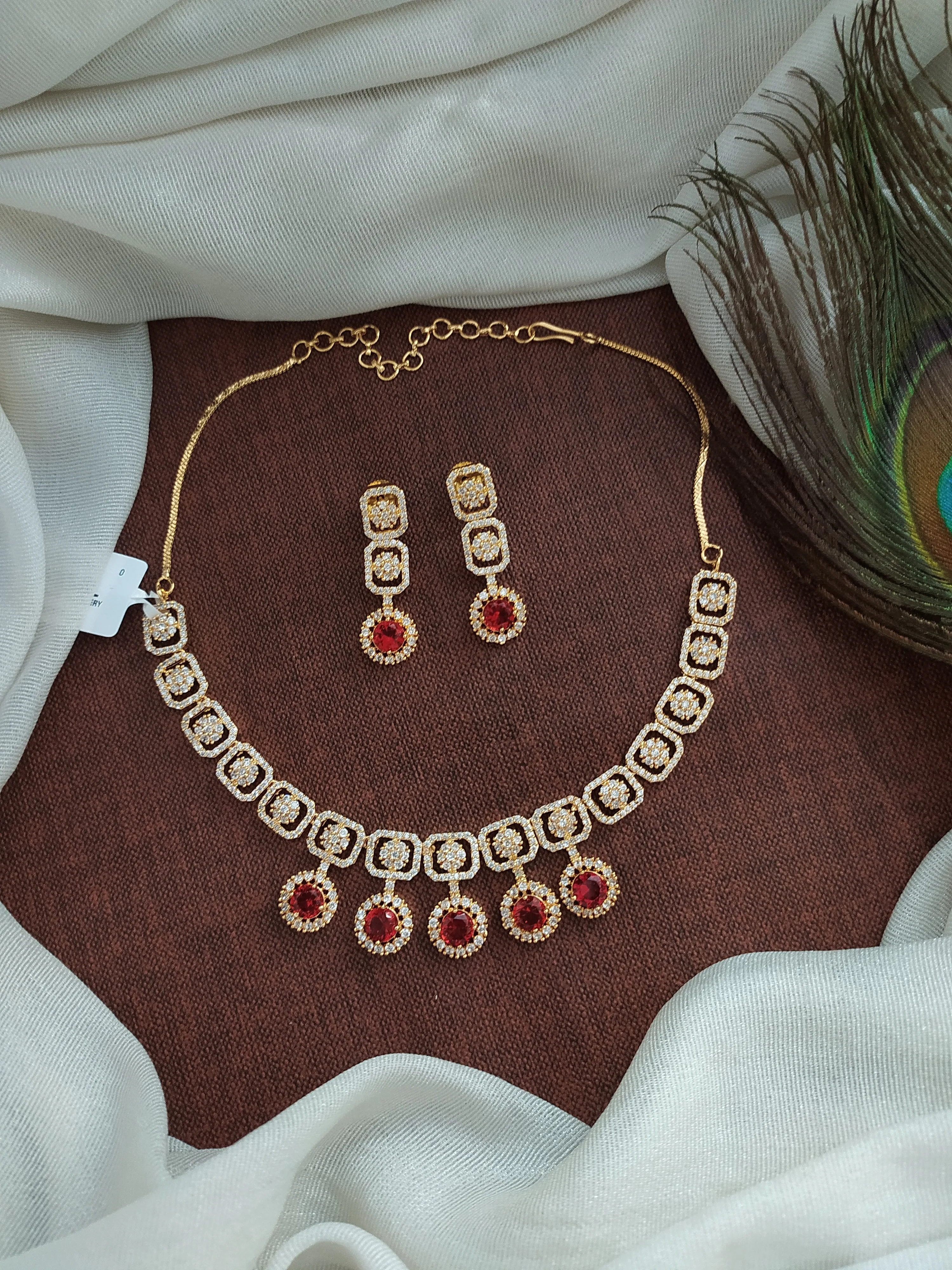 ELEGANT GOLD-PLATED RUBY NECKLACE WITH ZIRCON STONES