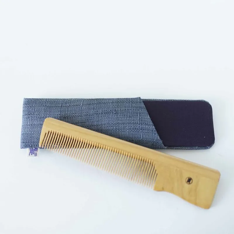 Japanese Akane (Madder) Comb with Hand Woven Linen Case,  Handmade in Kyoto, Japan,  Japanese traditional hair comb