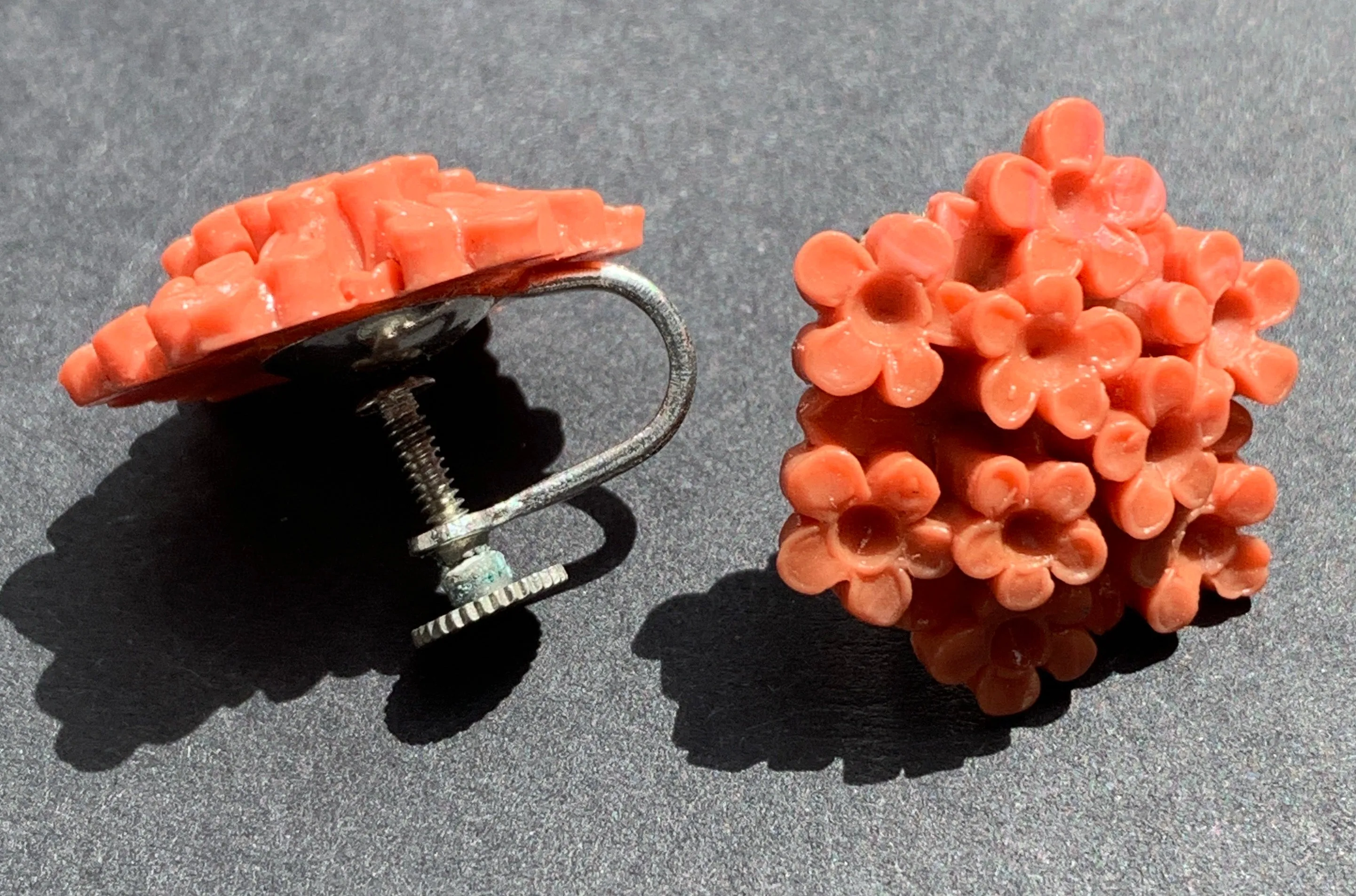 Vintage Coral Pink Little Bunch of Flowers Clip On Earrings